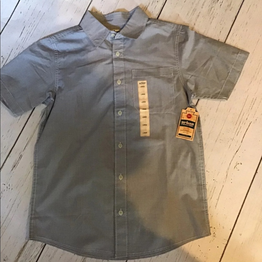 Bundle of Boys’ Short Sleeved Shirts NWT - Picture 3 of 7